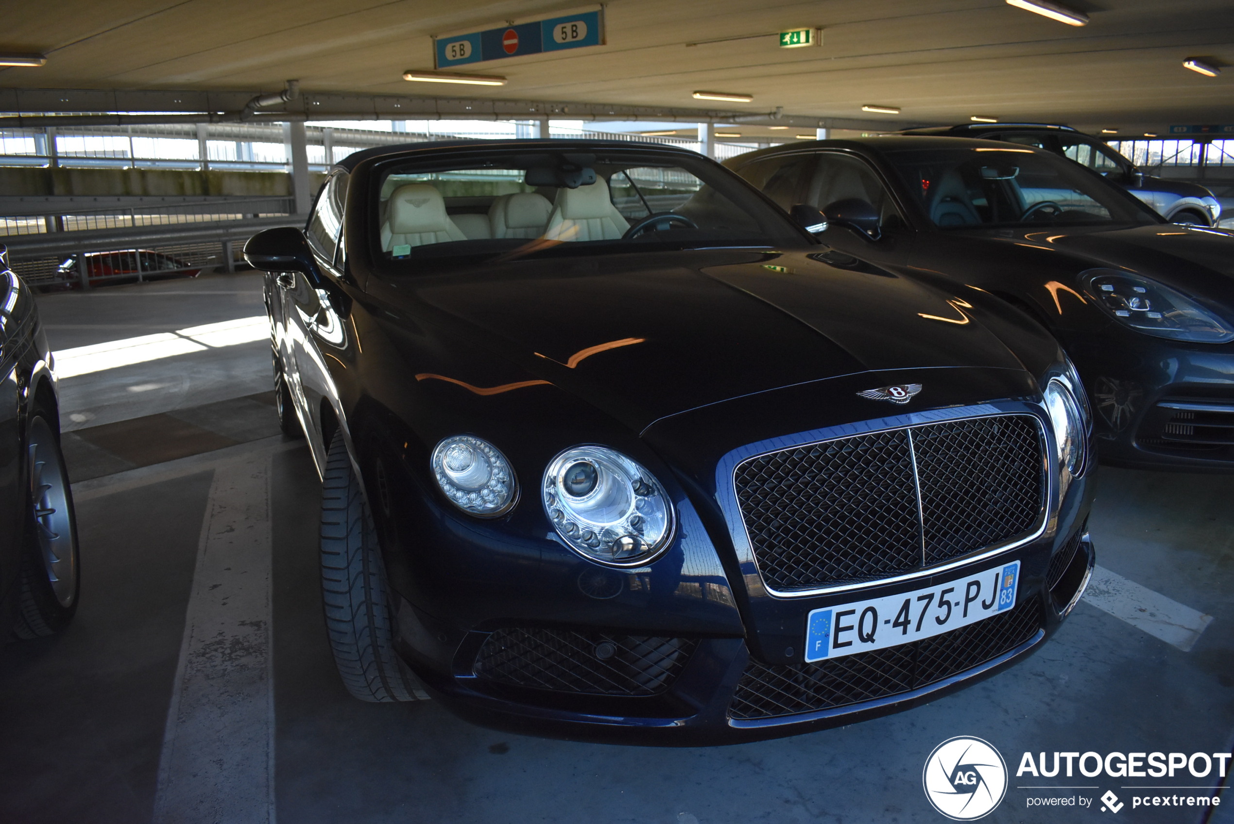 Bentley Continental GTC V8