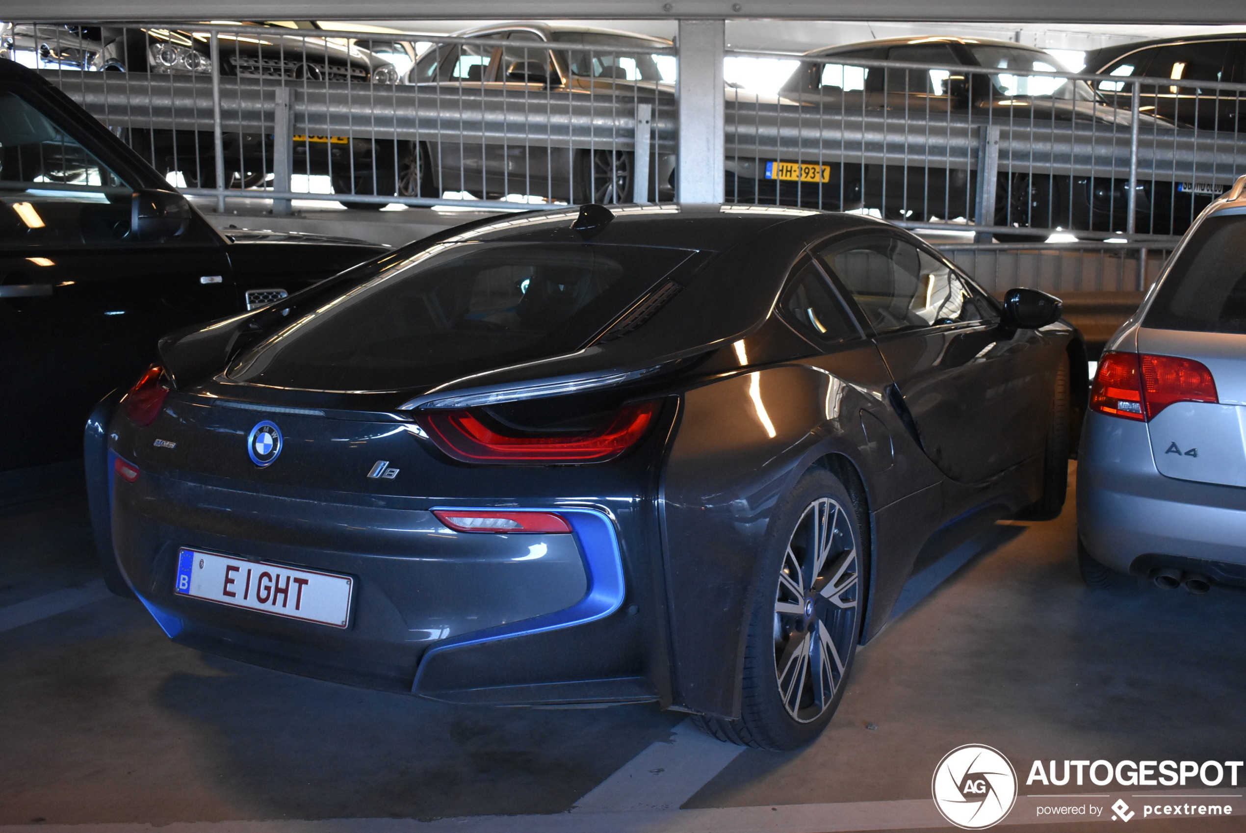 BMW i8