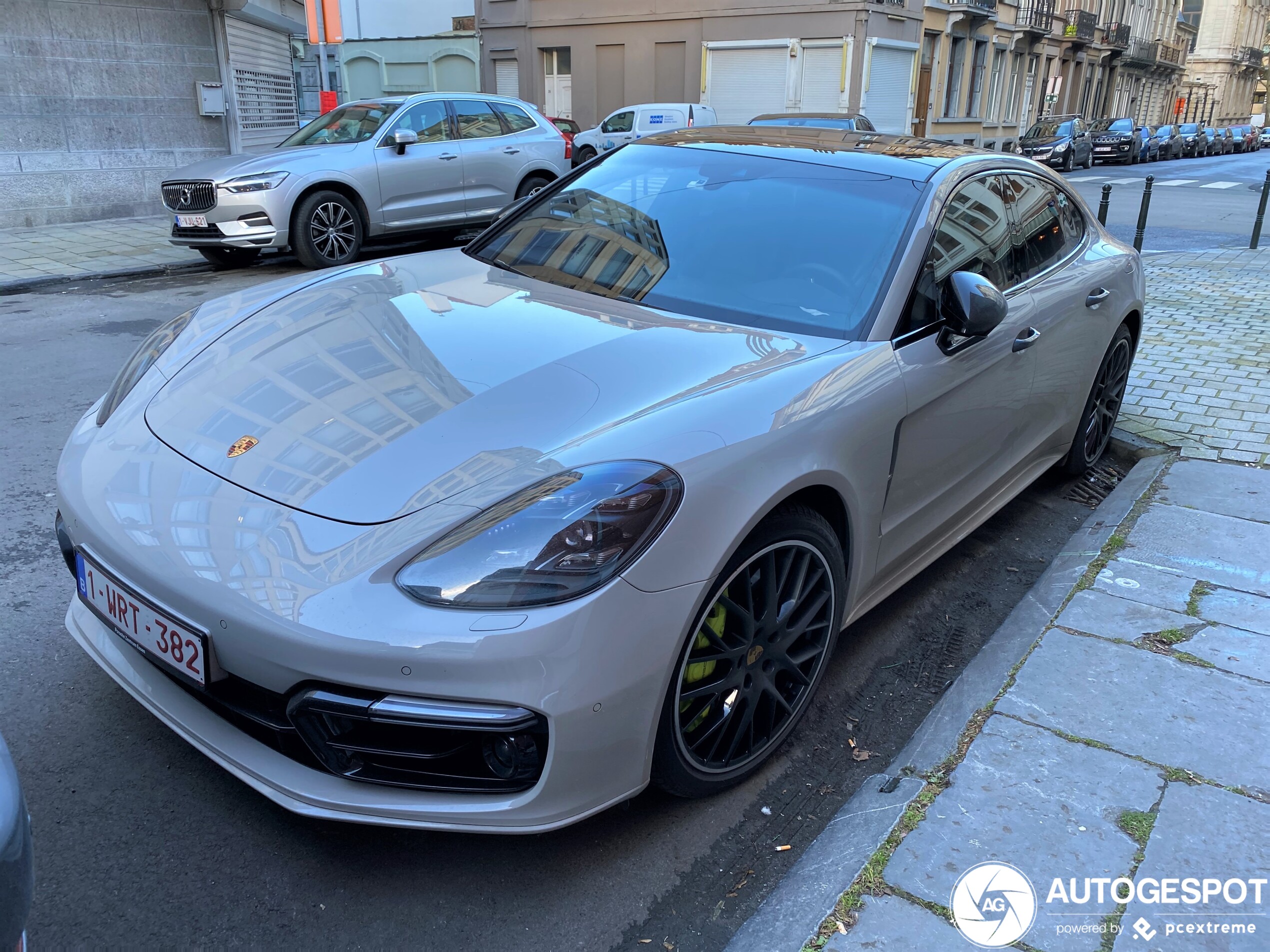 Porsche 971 Panamera Turbo S E-Hybrid