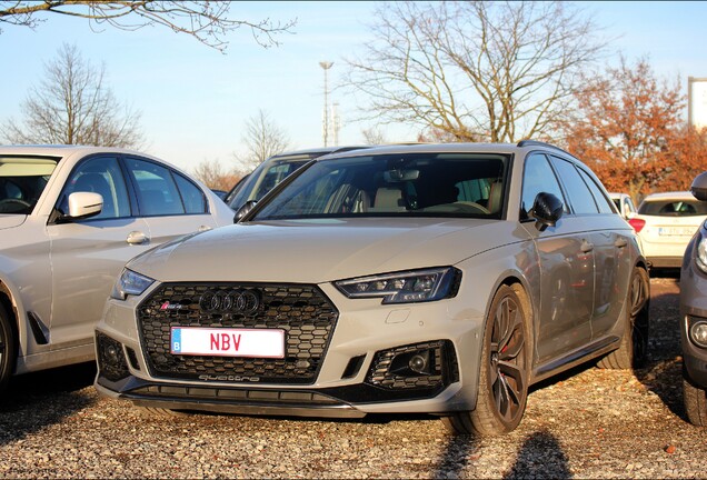 Audi RS4 Avant B9