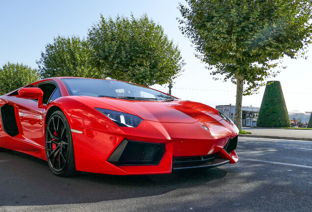 Lamborghini Aventador LP700-4