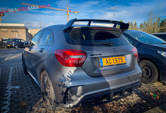 Mercedes-AMG A 45 W176 2015