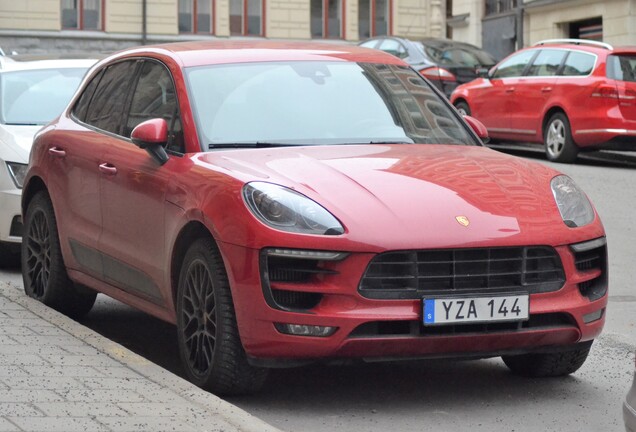 Porsche 95B Macan GTS