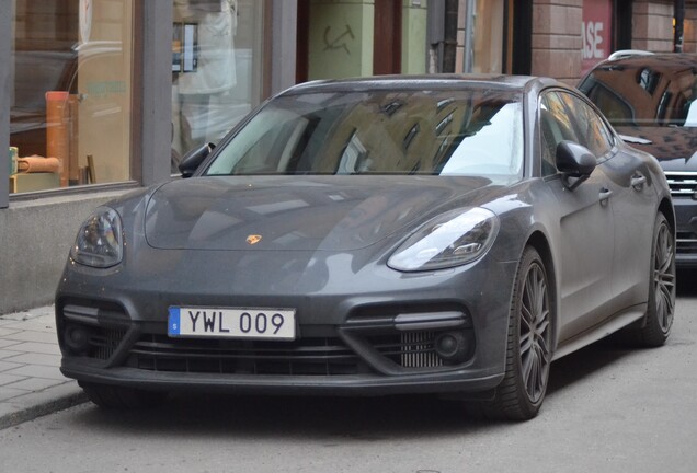 Porsche 971 Panamera Turbo