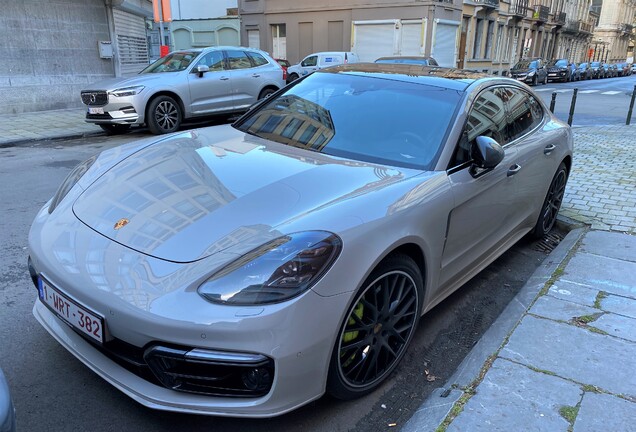 Porsche 971 Panamera Turbo S E-Hybrid