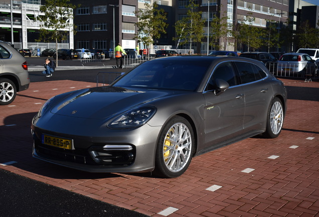 Porsche 971 Panamera Turbo S E-Hybrid Sport Turismo