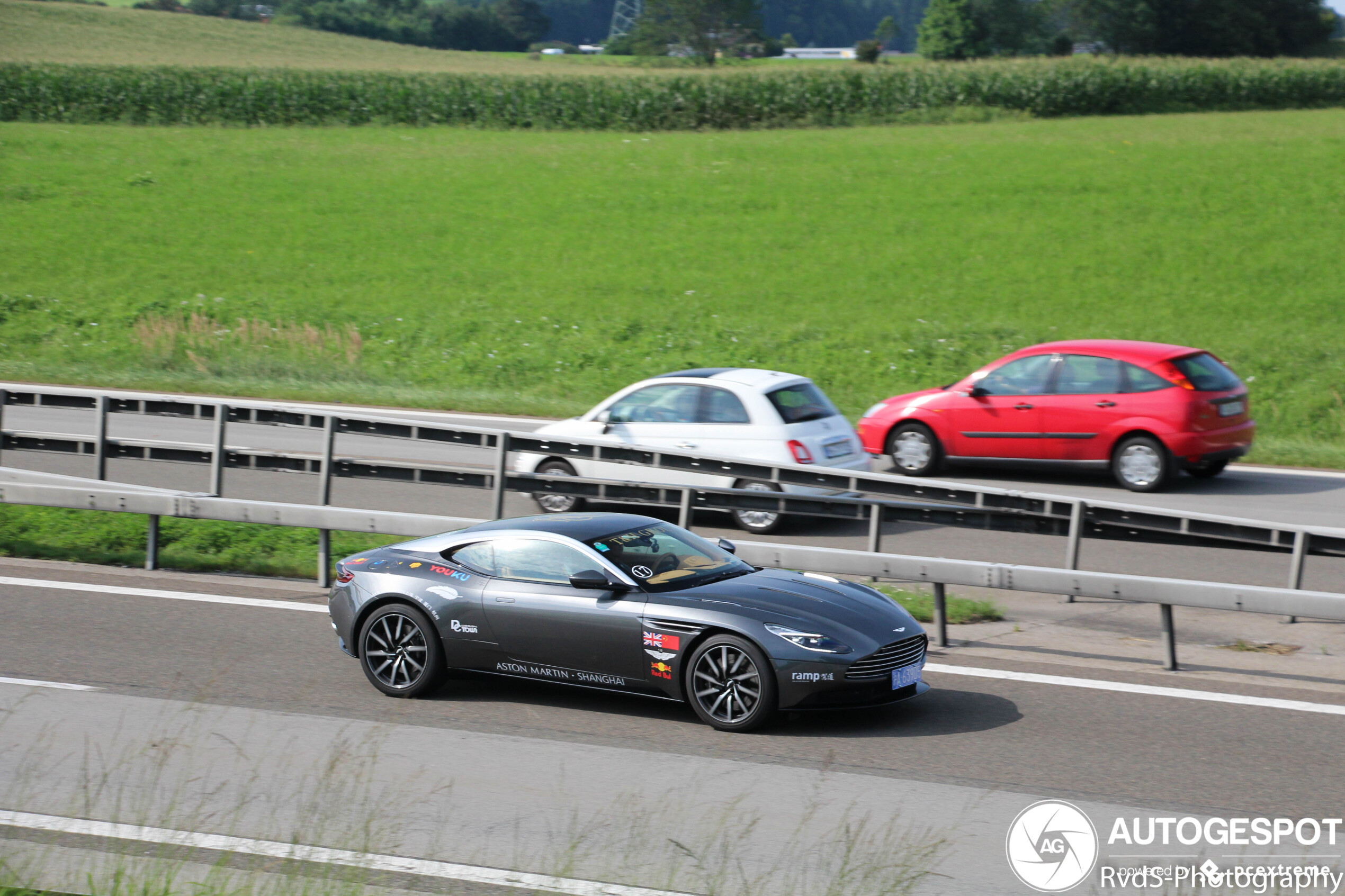 Aston Martin DB11