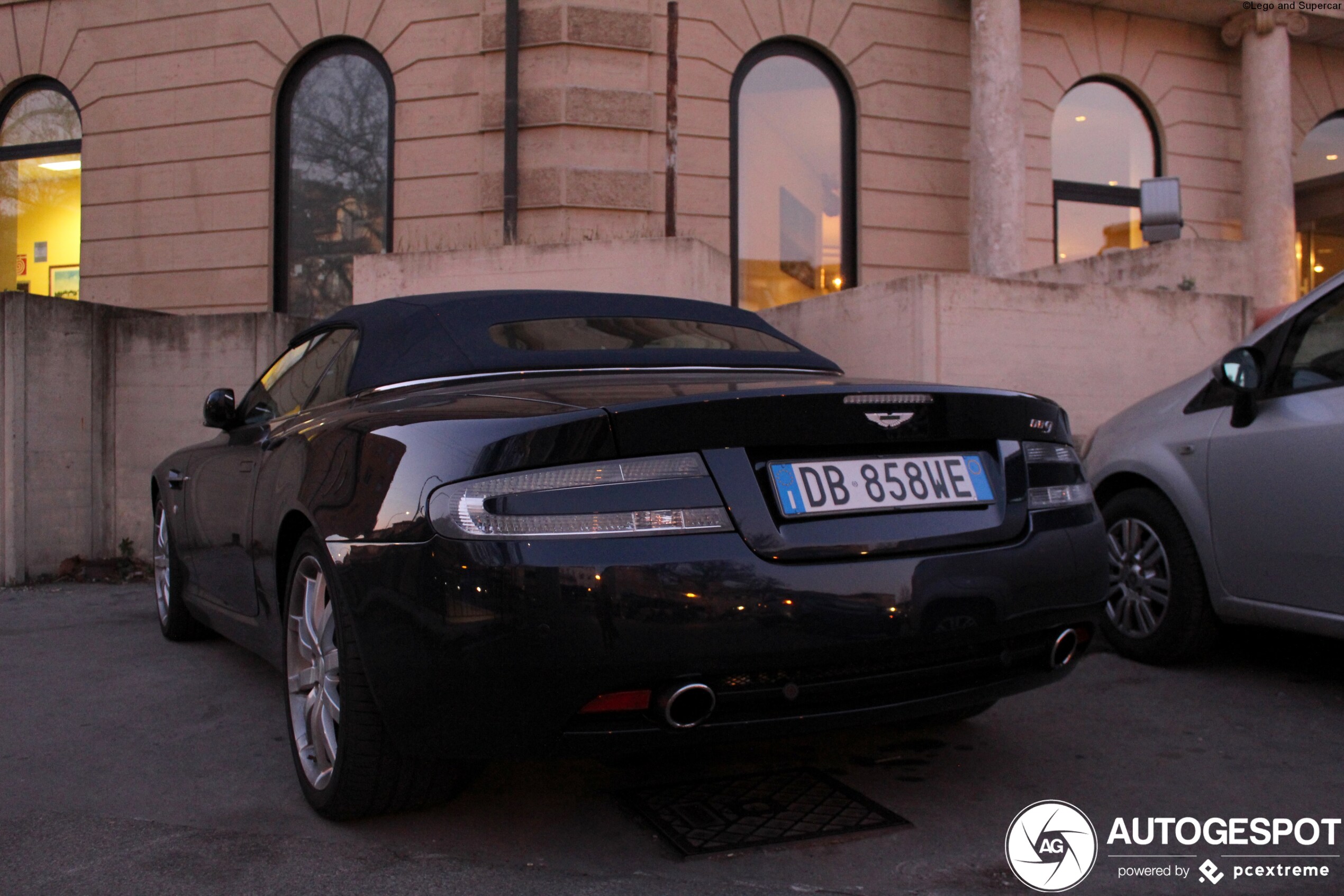 Aston Martin DB9 Volante