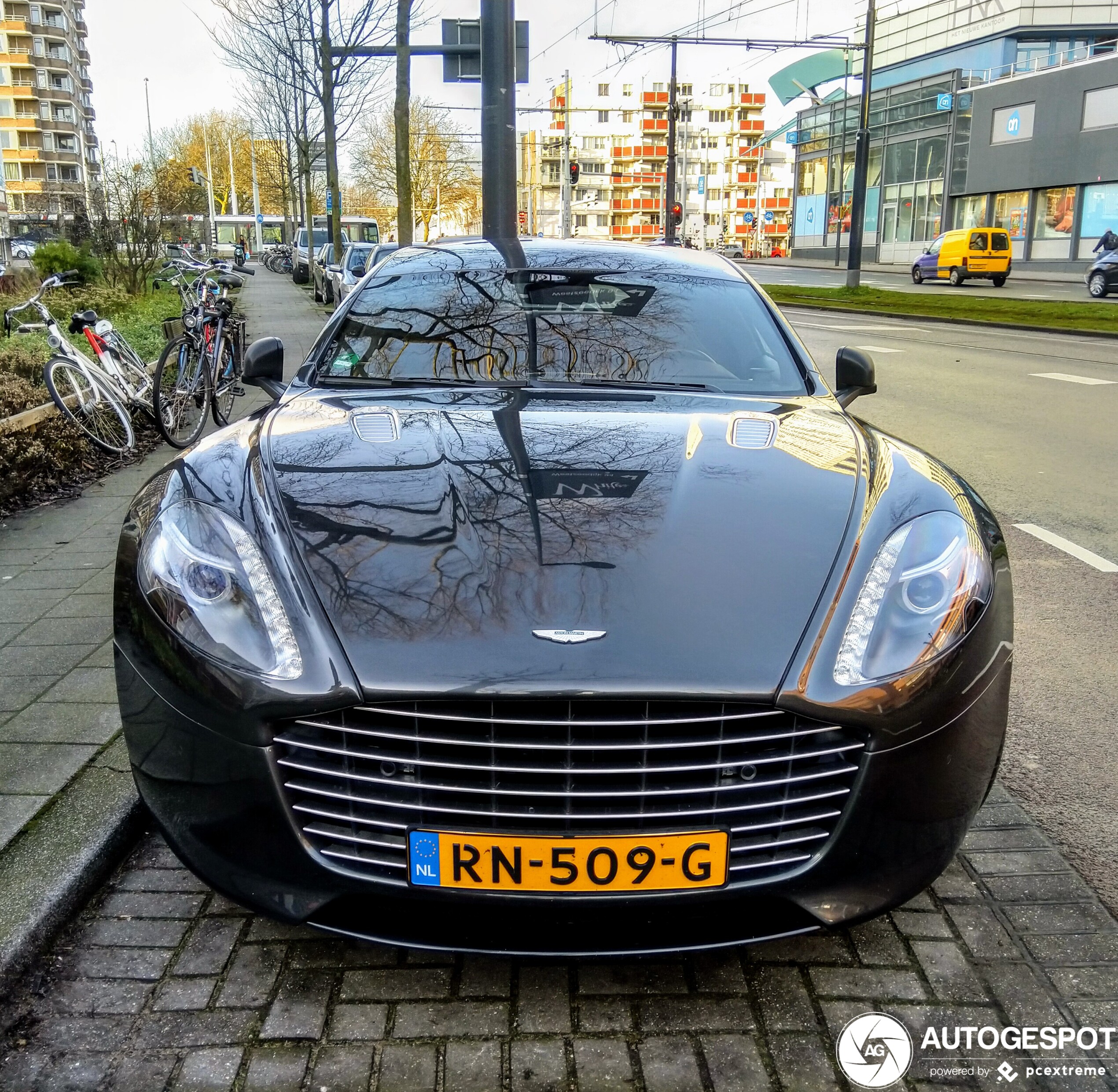 Aston Martin Rapide S