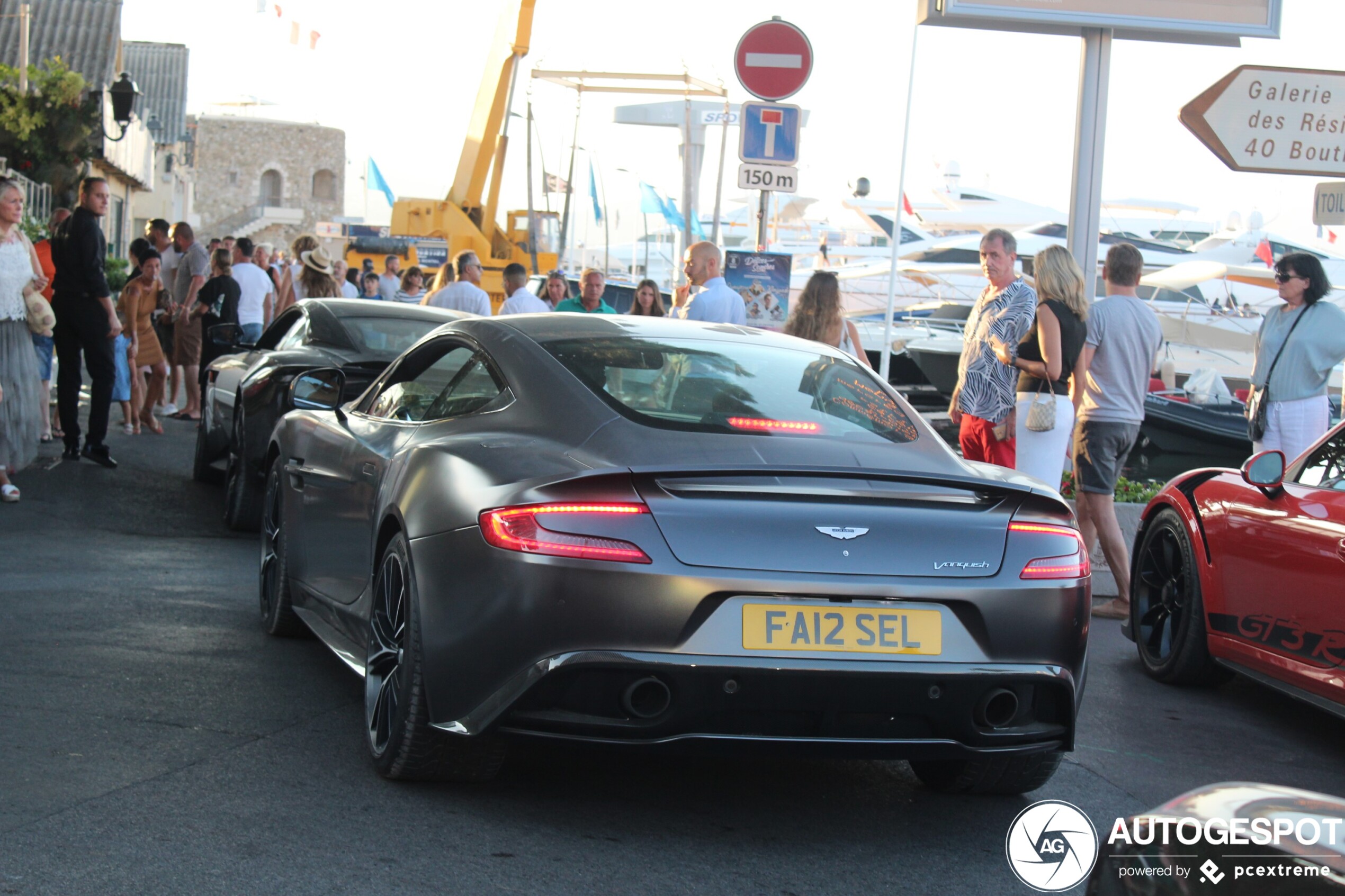 Aston Martin Vanquish 2013