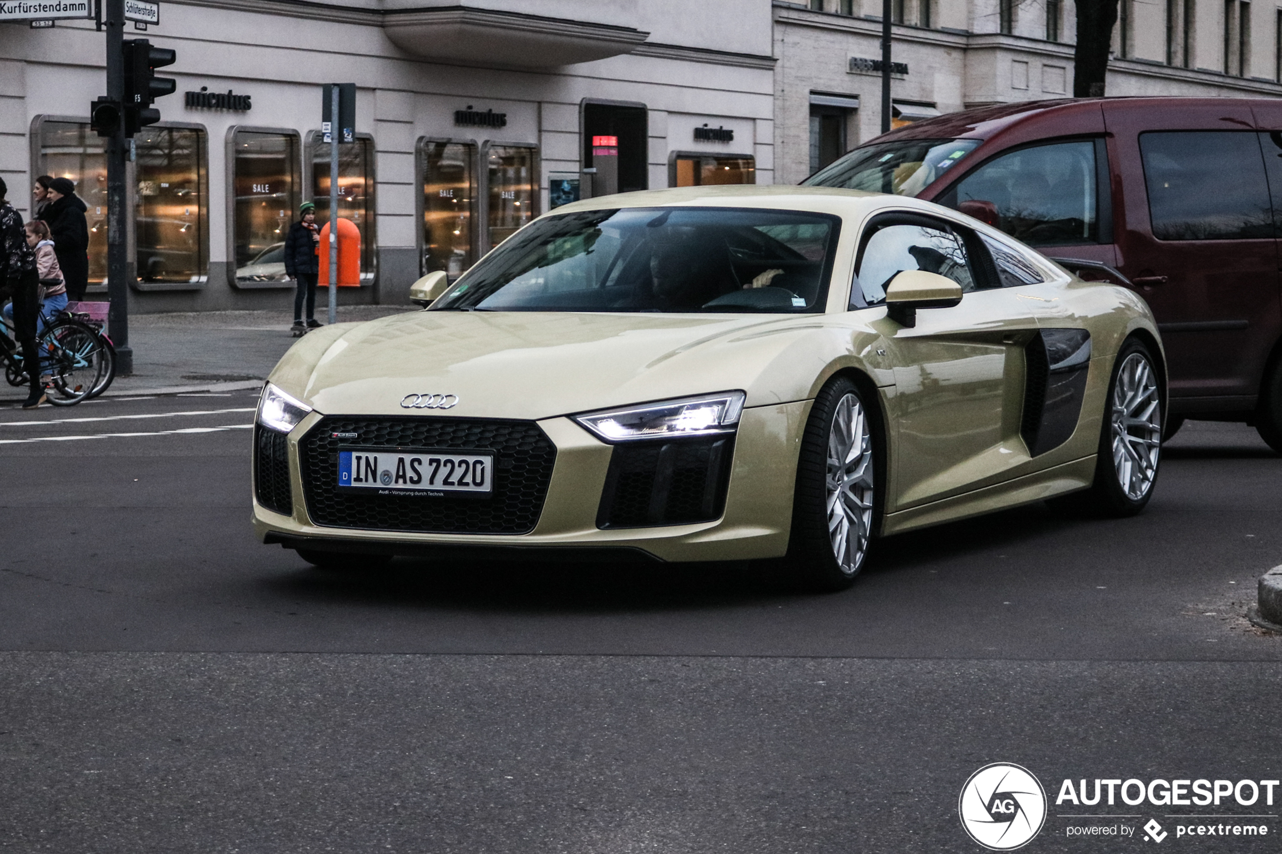 Audi R8 V10 Plus 2015