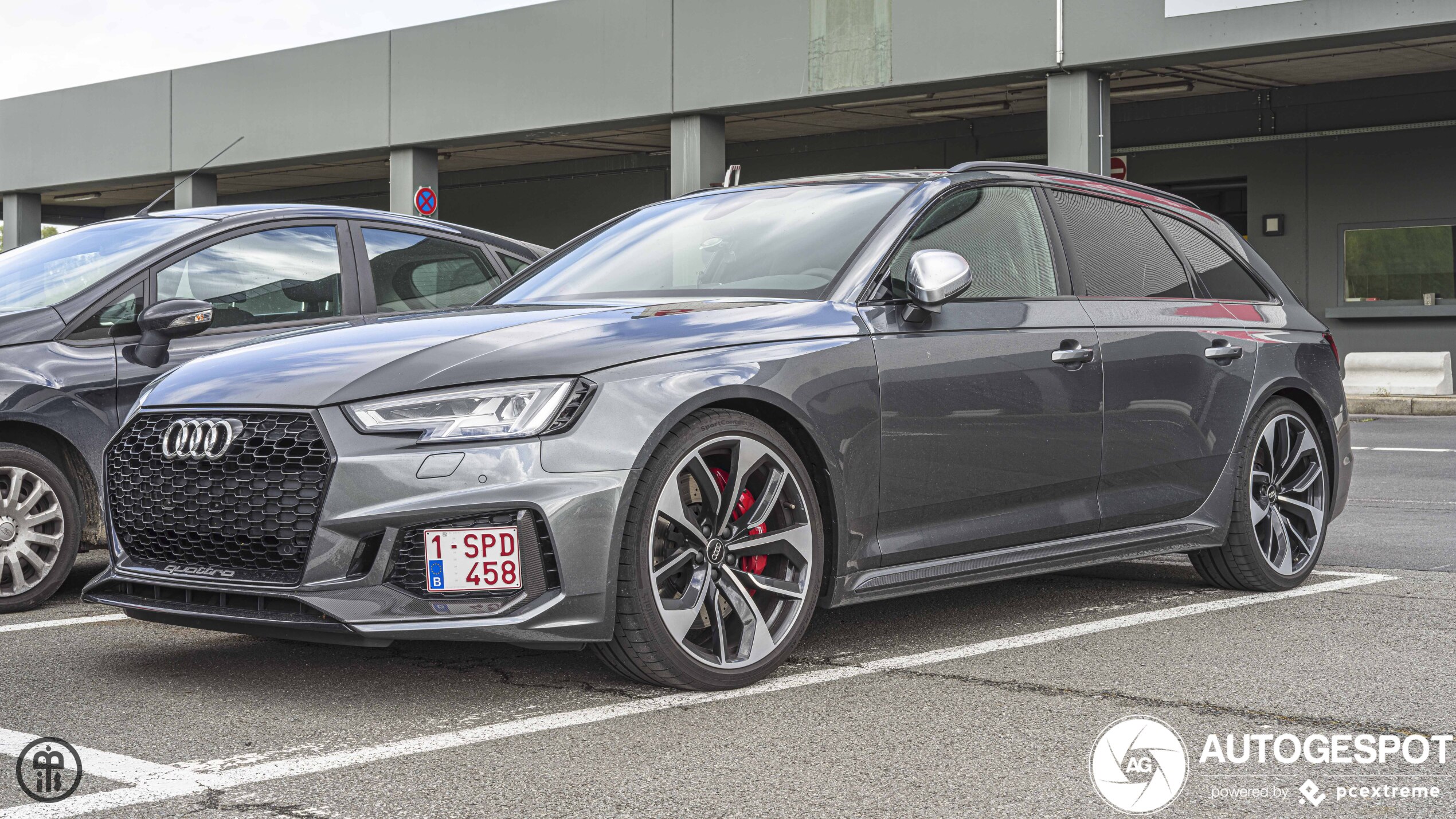 Audi RS4 Avant B9