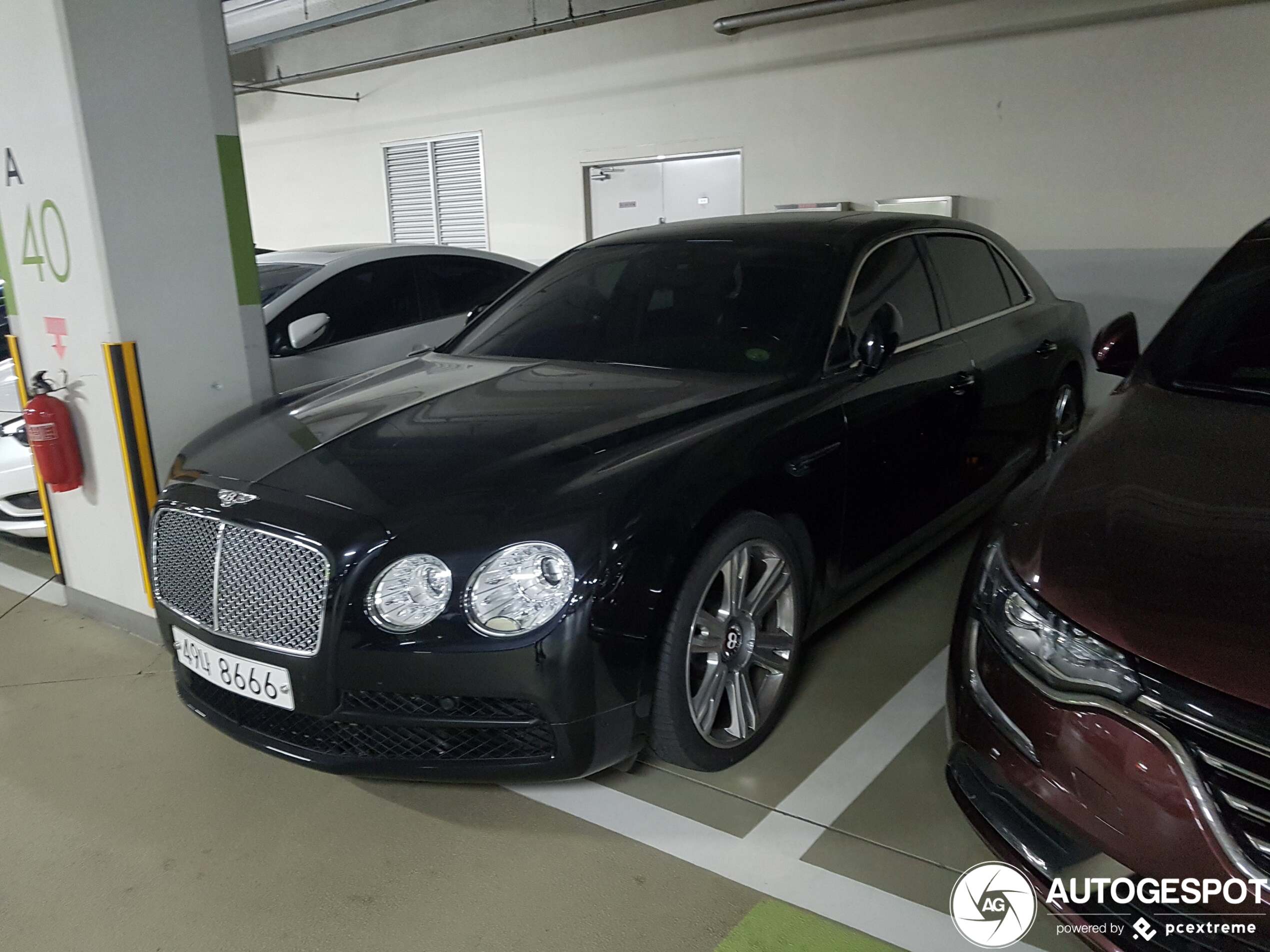 Bentley Flying Spur V8