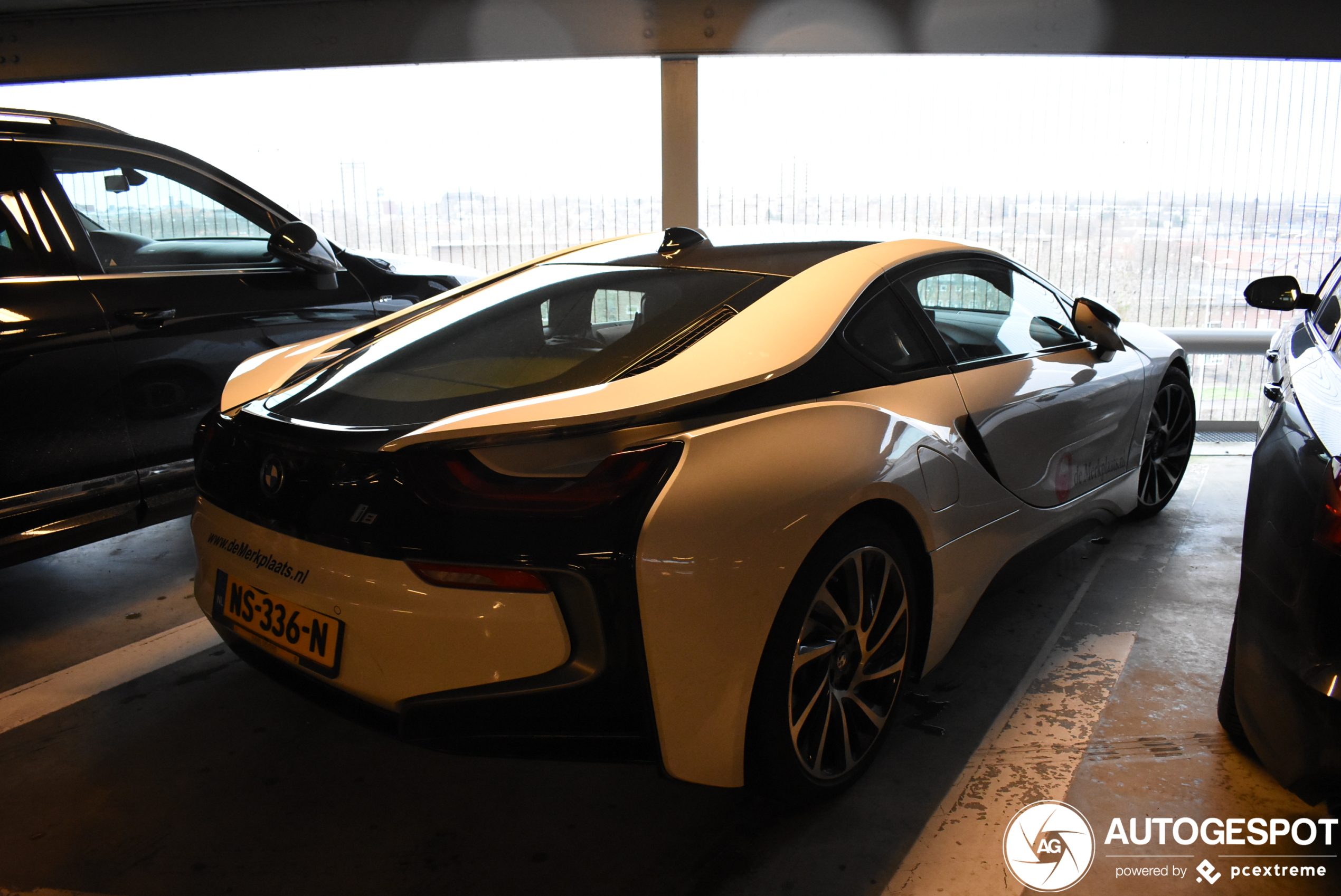 BMW i8