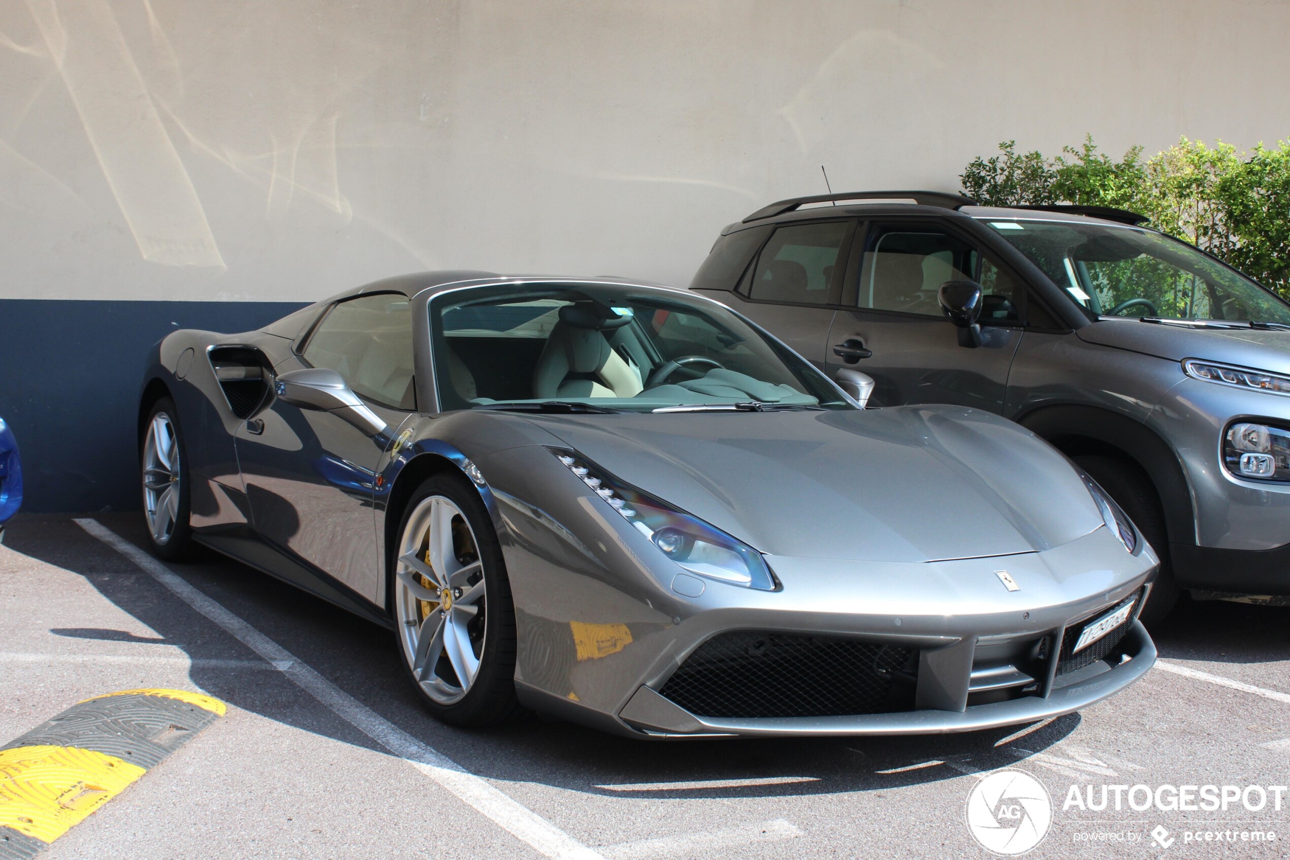 Ferrari 488 Spider