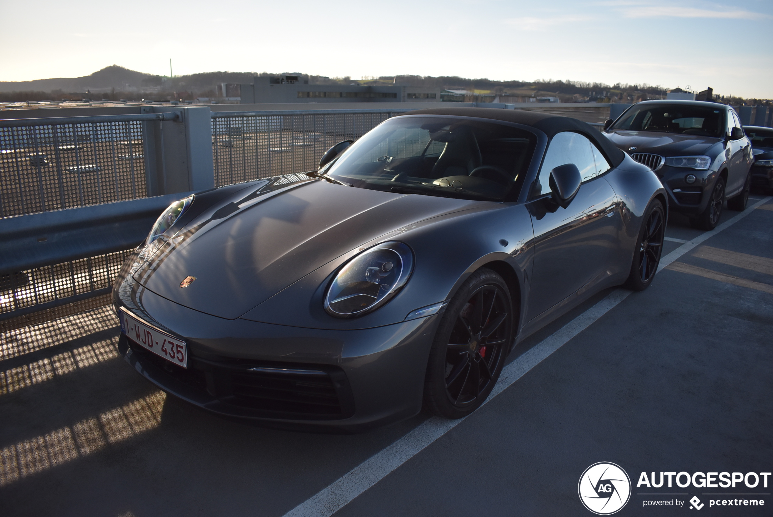 Porsche 992 Carrera 4S Cabriolet