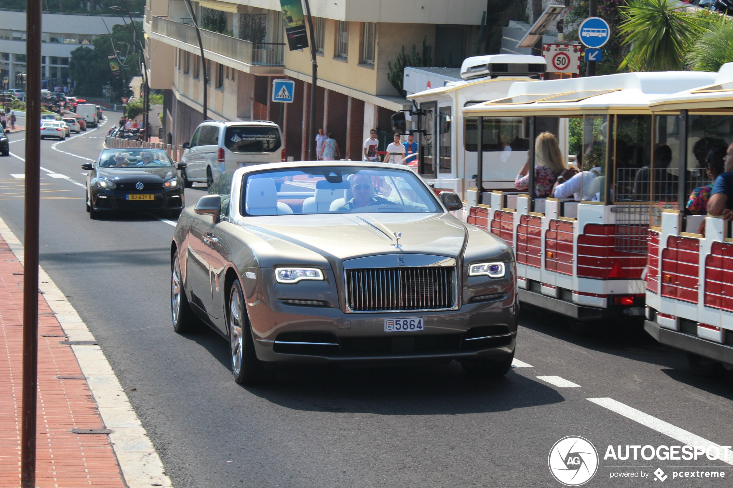 Rolls-Royce Dawn