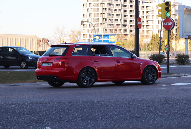 Audi RS4 Avant B7