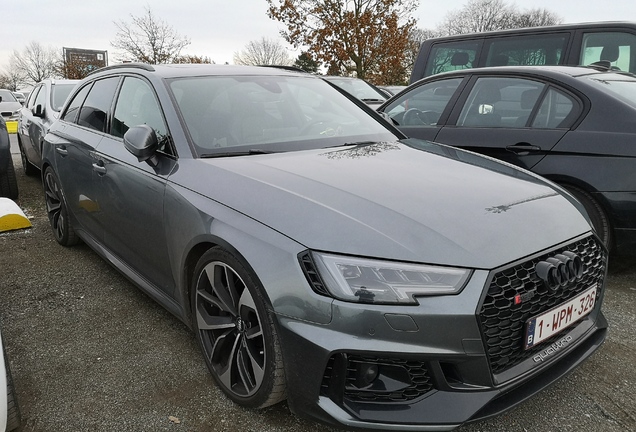 Audi RS4 Avant B9