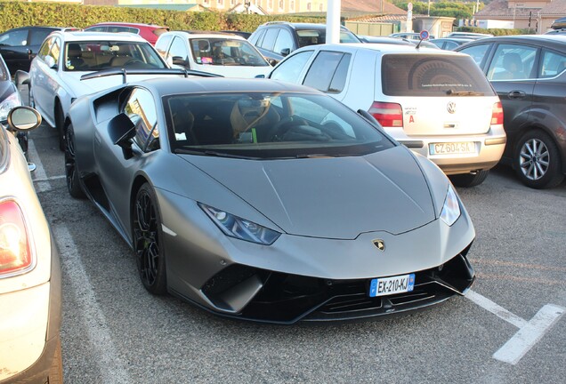 Lamborghini Huracán LP640-4 Performante