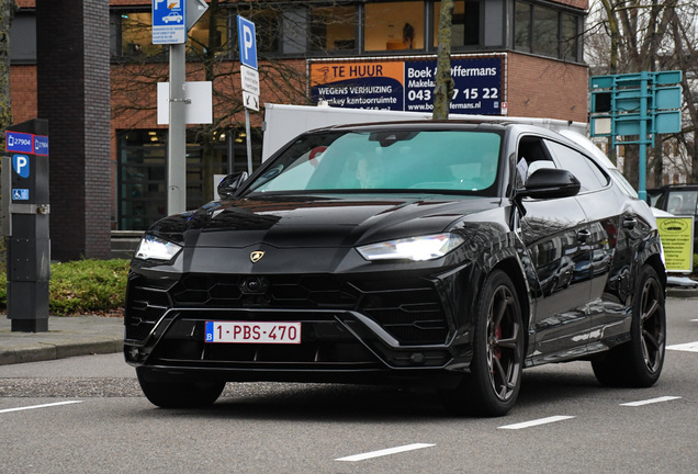 Lamborghini Urus