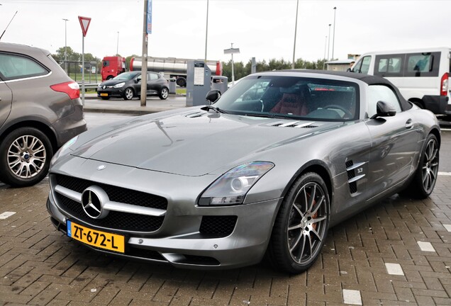 Mercedes-Benz SLS AMG Roadster