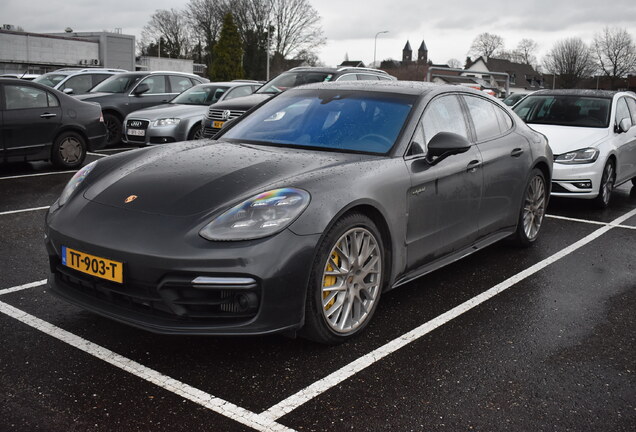 Porsche 971 Panamera Turbo S E-Hybrid