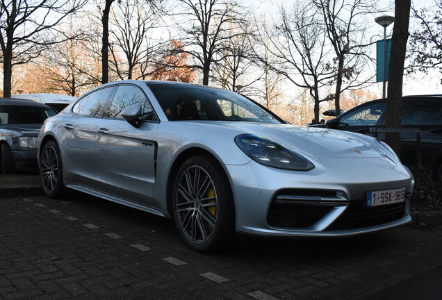 Porsche 971 Panamera Turbo S E-Hybrid