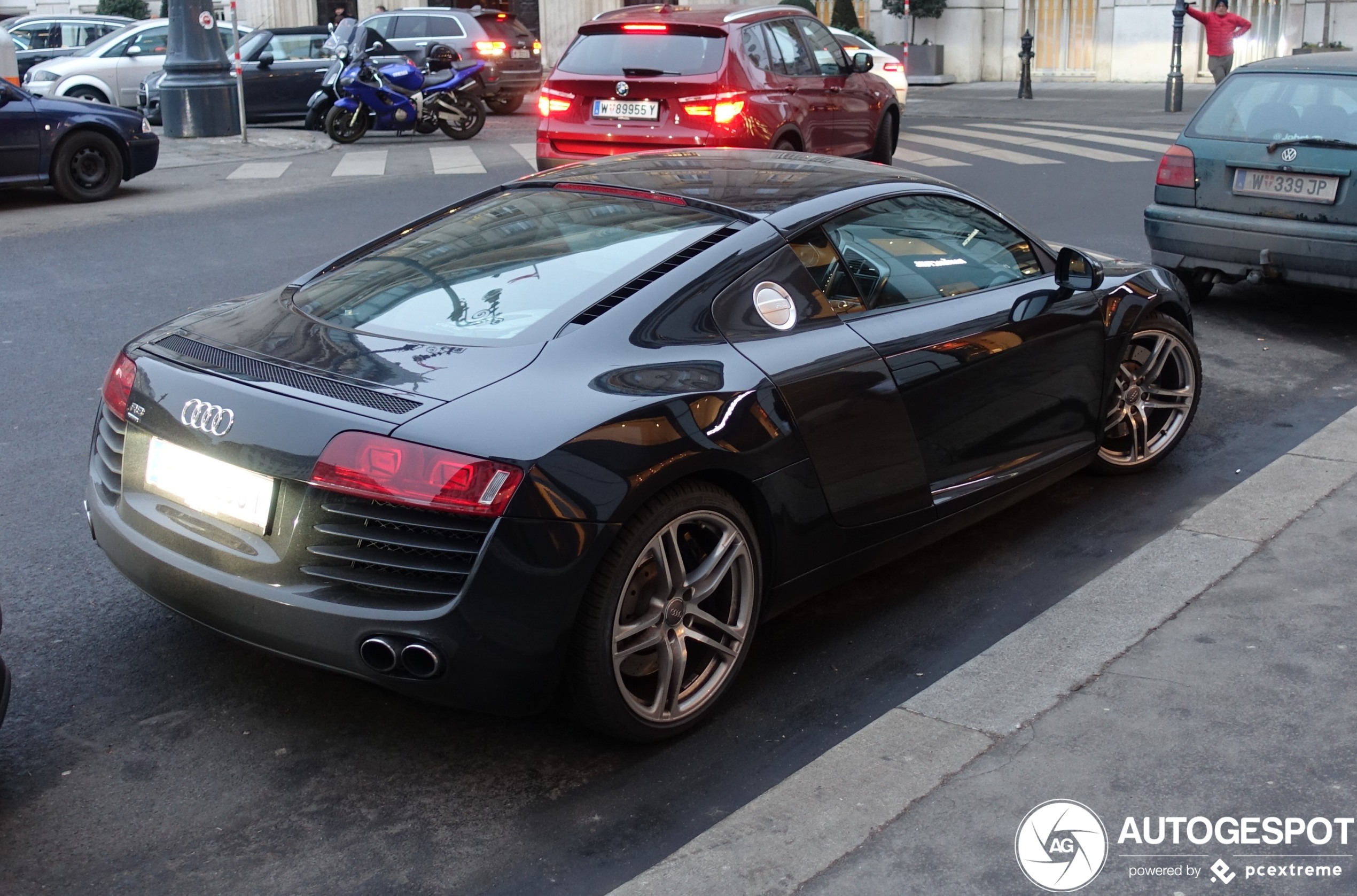 Audi R8