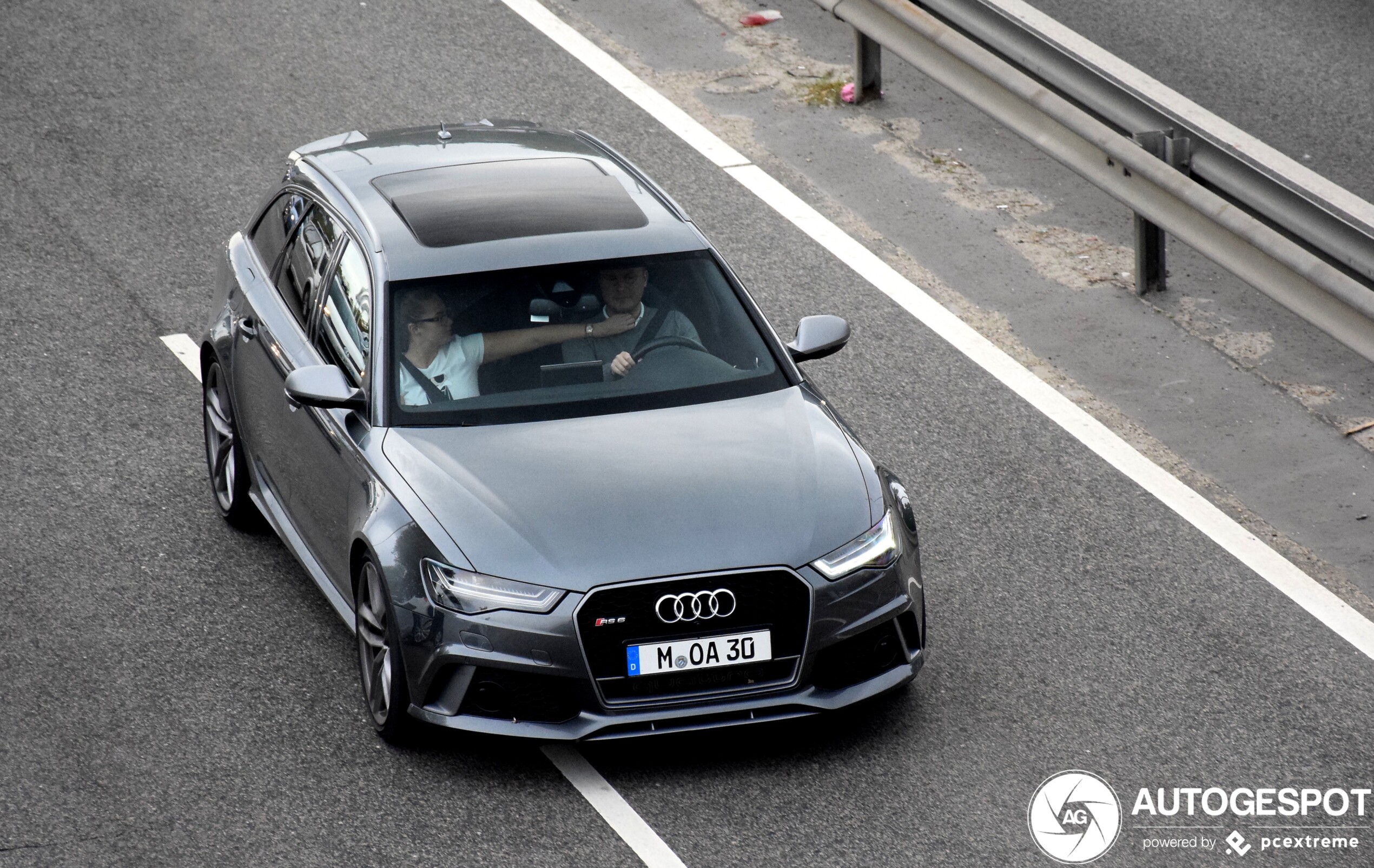 Audi RS6 Avant C7 2015