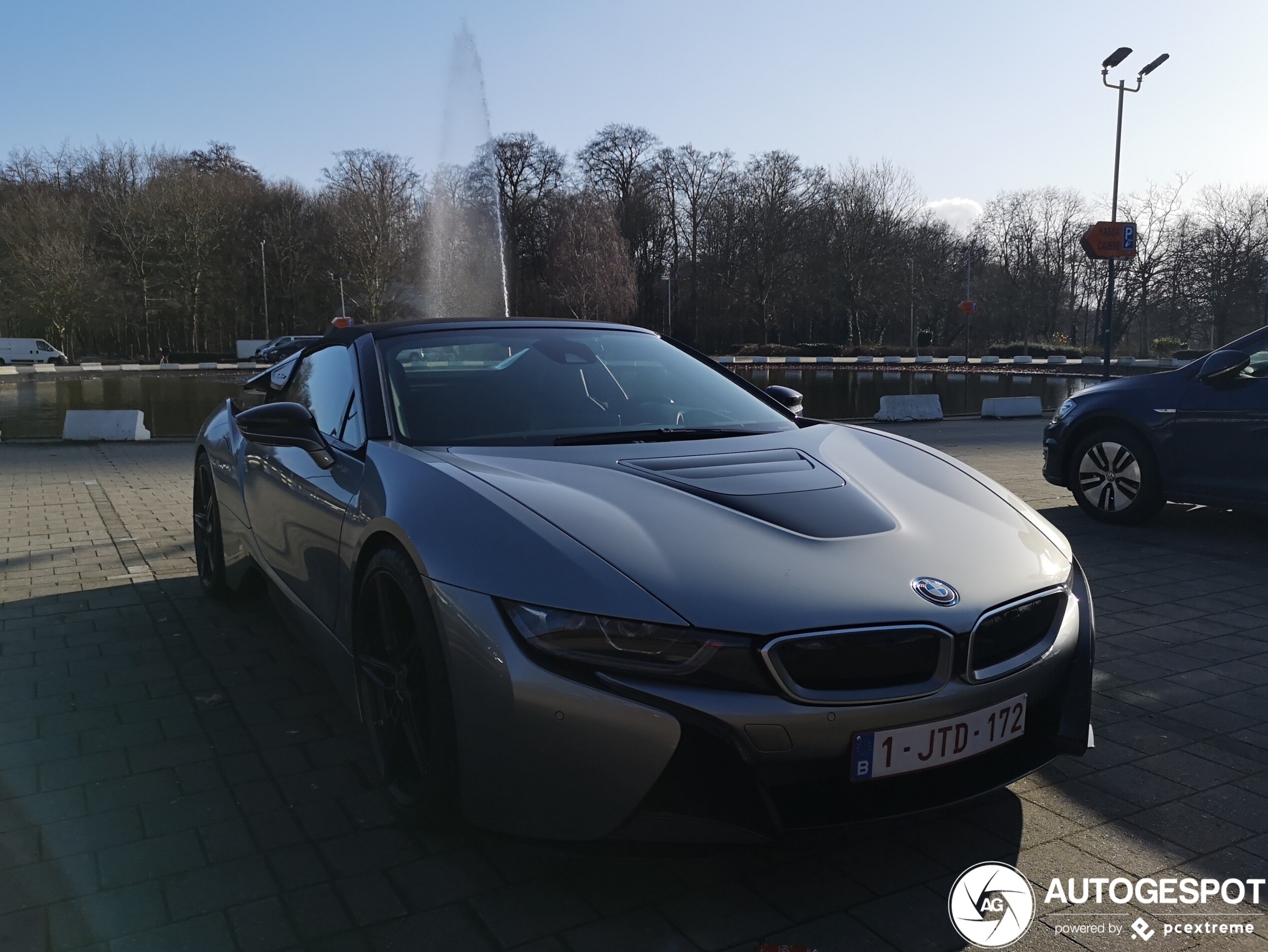 BMW i8 Roadster