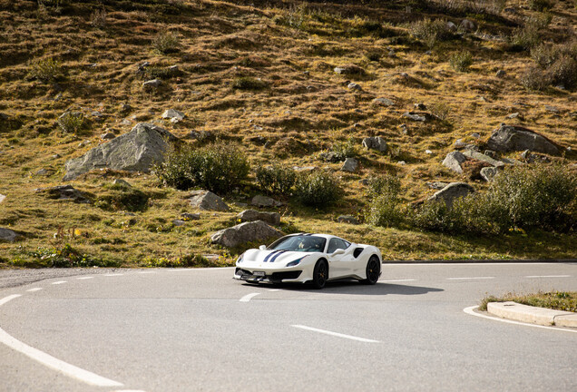 Ferrari 488 Pista