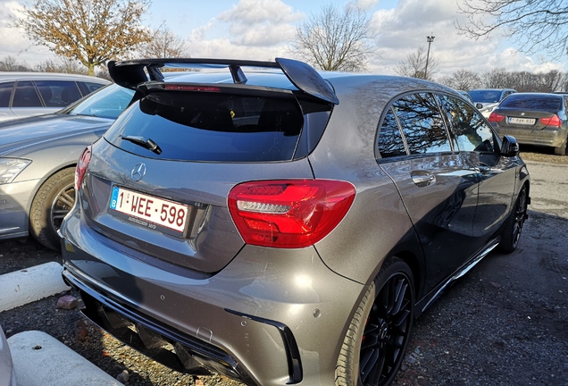 Mercedes-AMG A 45 W176 2015