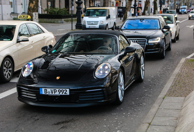 Porsche 992 Carrera 4S Cabriolet