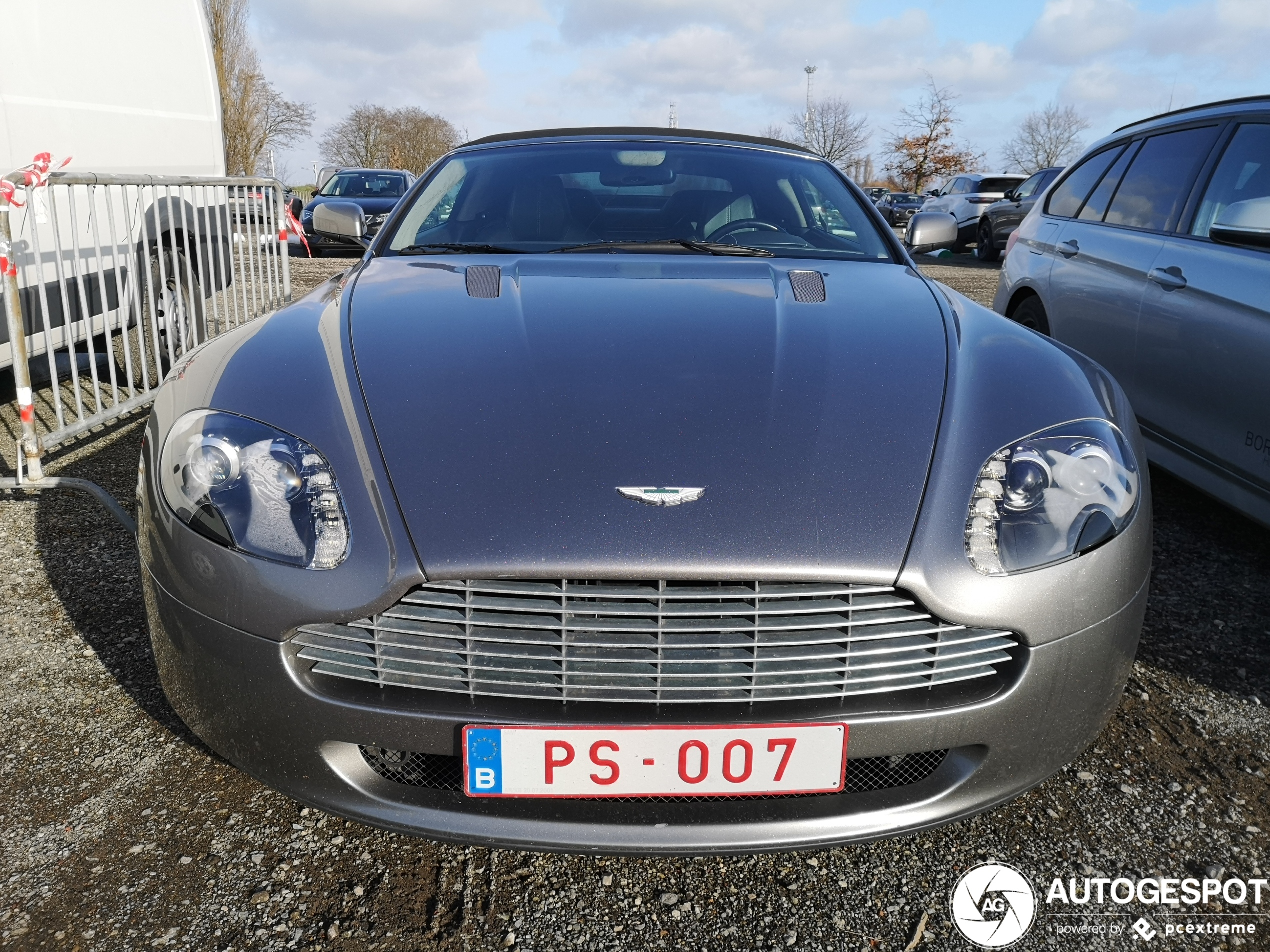 Aston Martin V8 Vantage Roadster