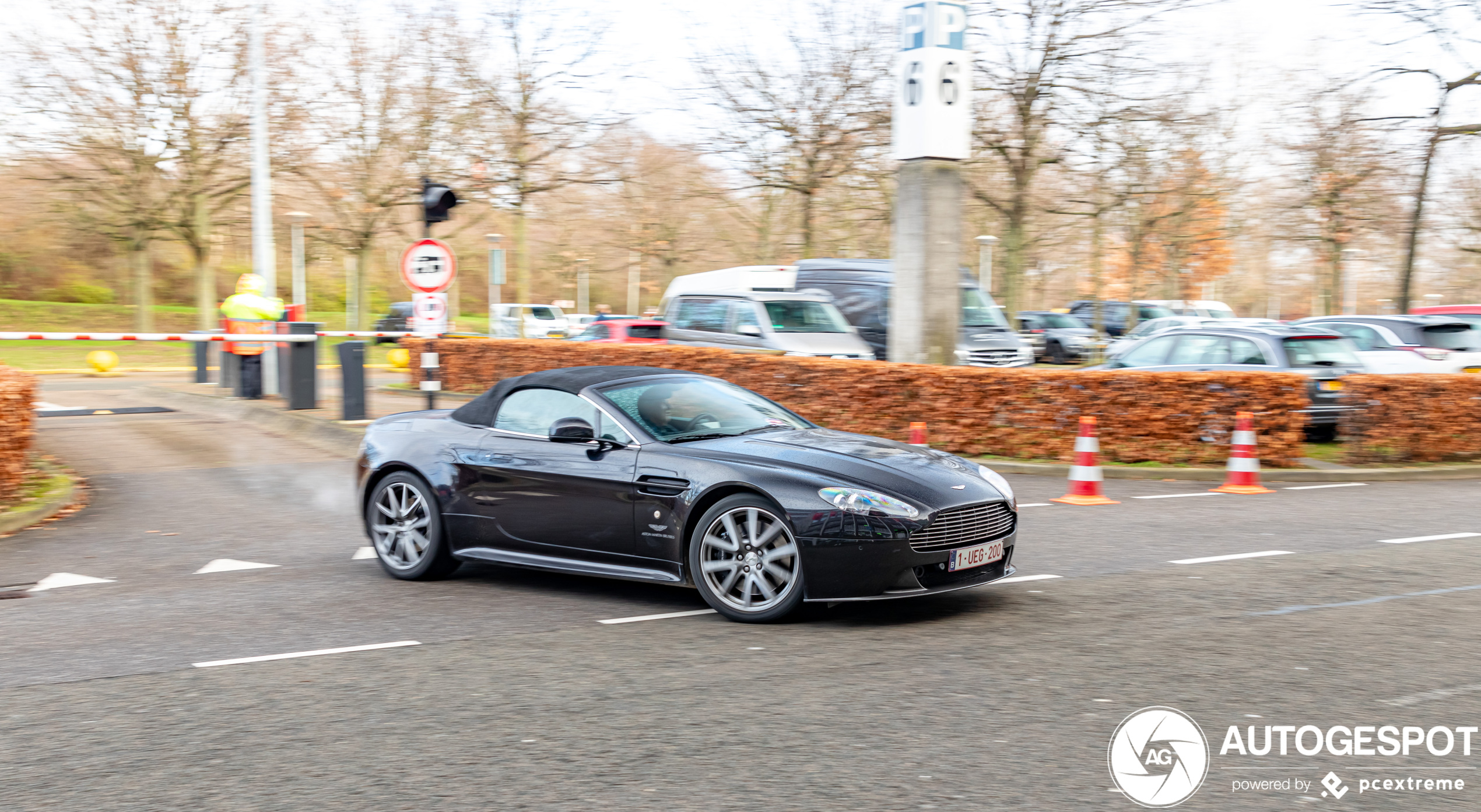 Aston Martin V8 Vantage S Roadster