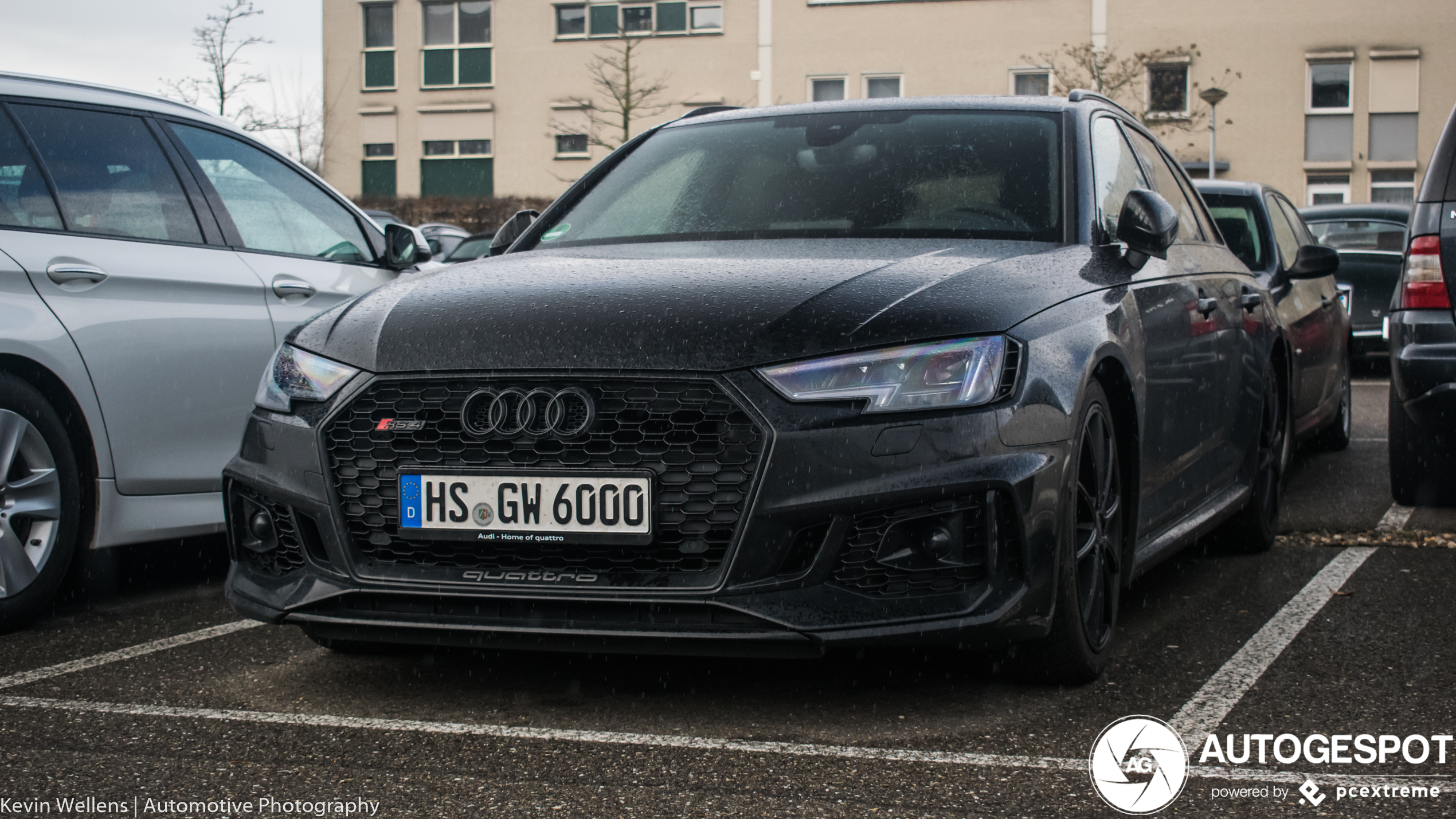 Audi RS4 Avant B9