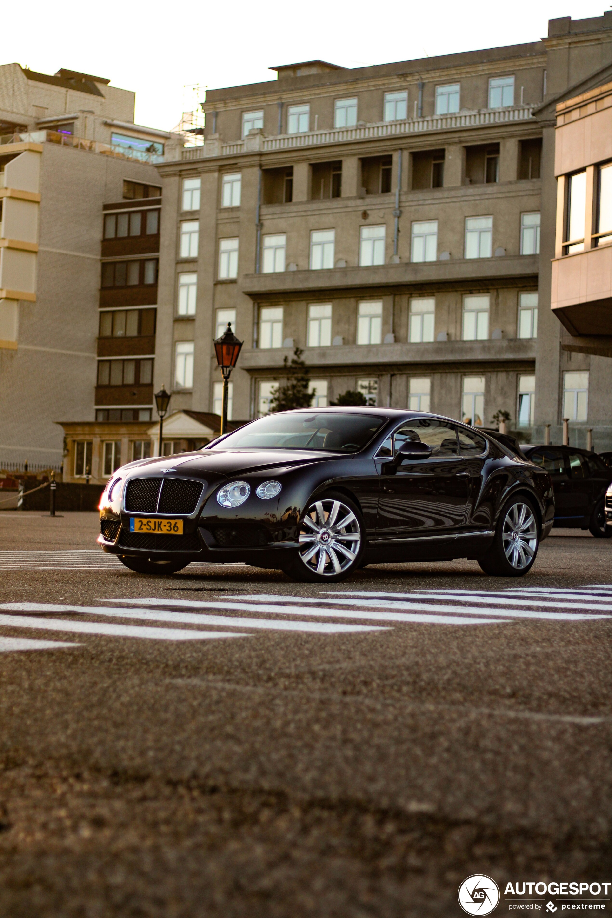 Bentley Continental GT V8