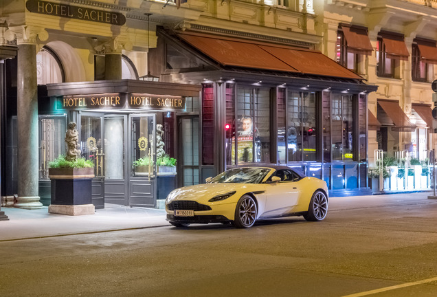 Aston Martin DB11 V8 Volante