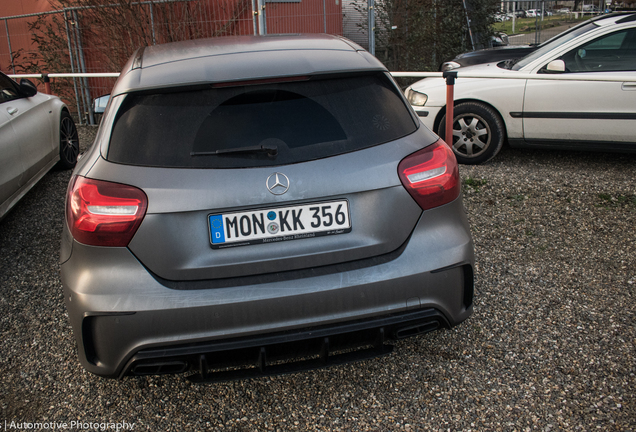 Mercedes-AMG A 45 W176 2015