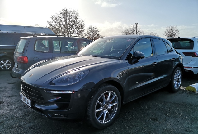 Porsche 95B Macan GTS