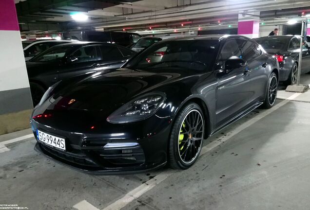 Porsche 971 Panamera Turbo S E-Hybrid