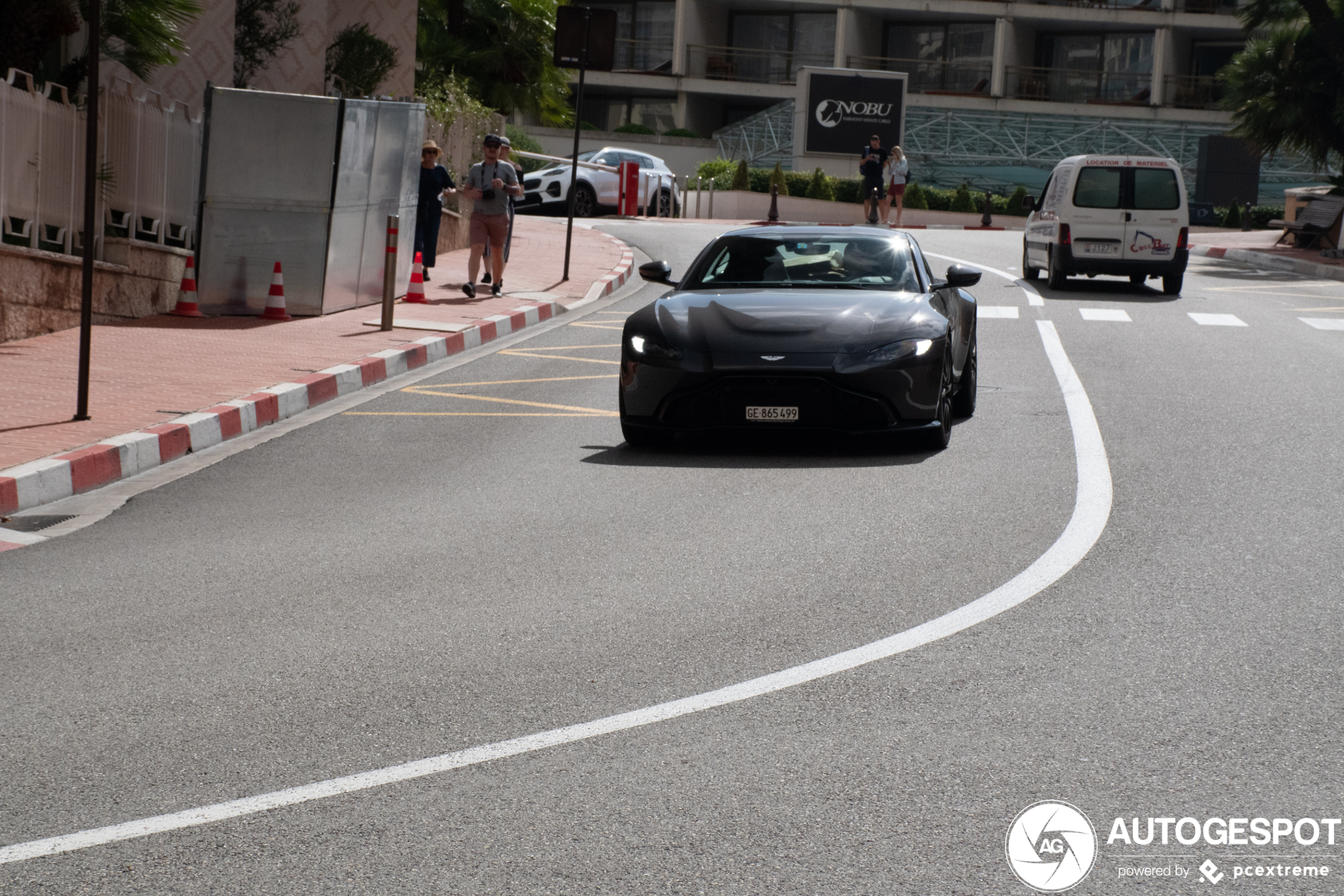 Aston Martin V8 Vantage 2018