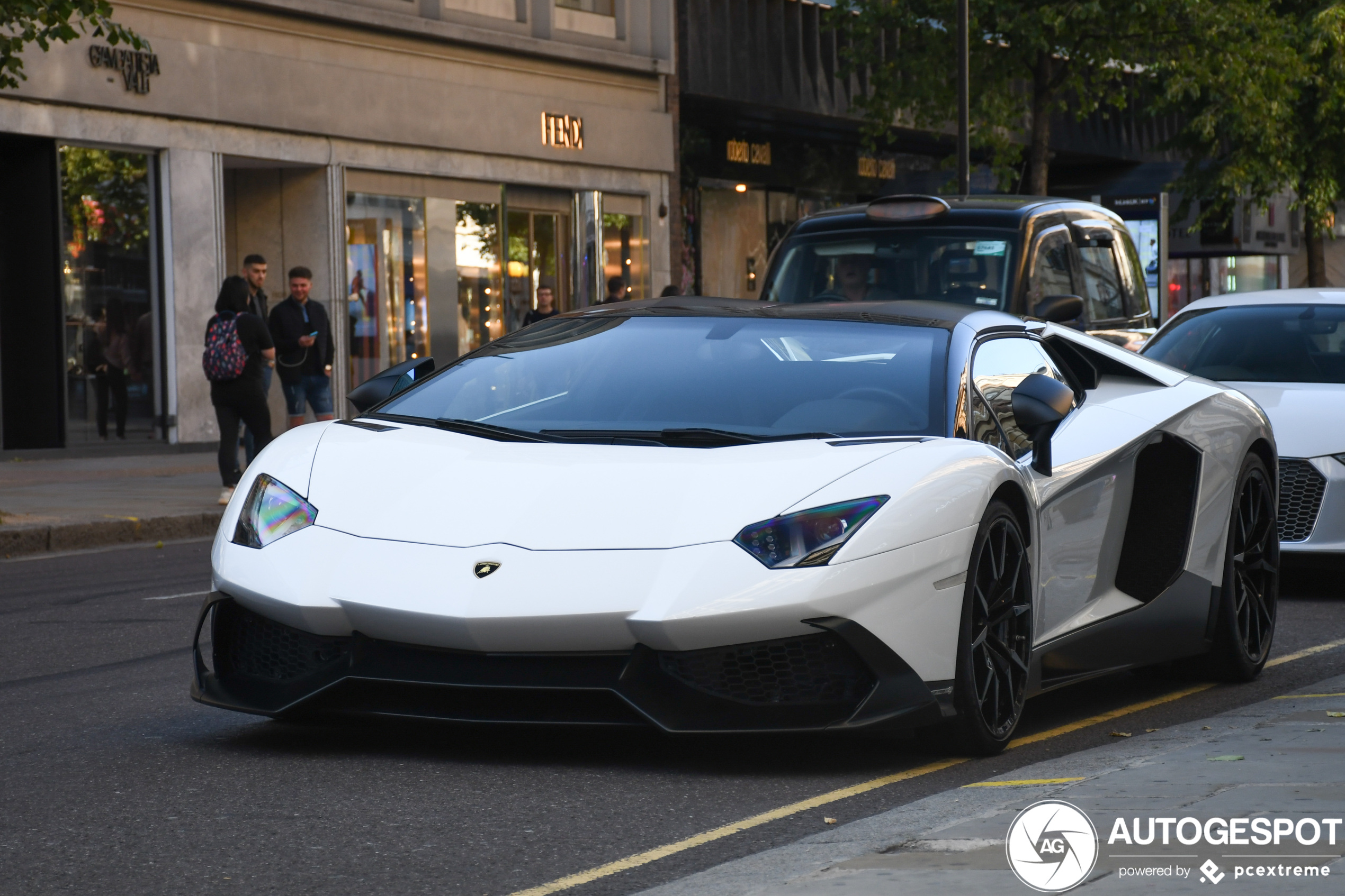 Lamborghini Aventador LP720-4 Roadster 50° Anniversario