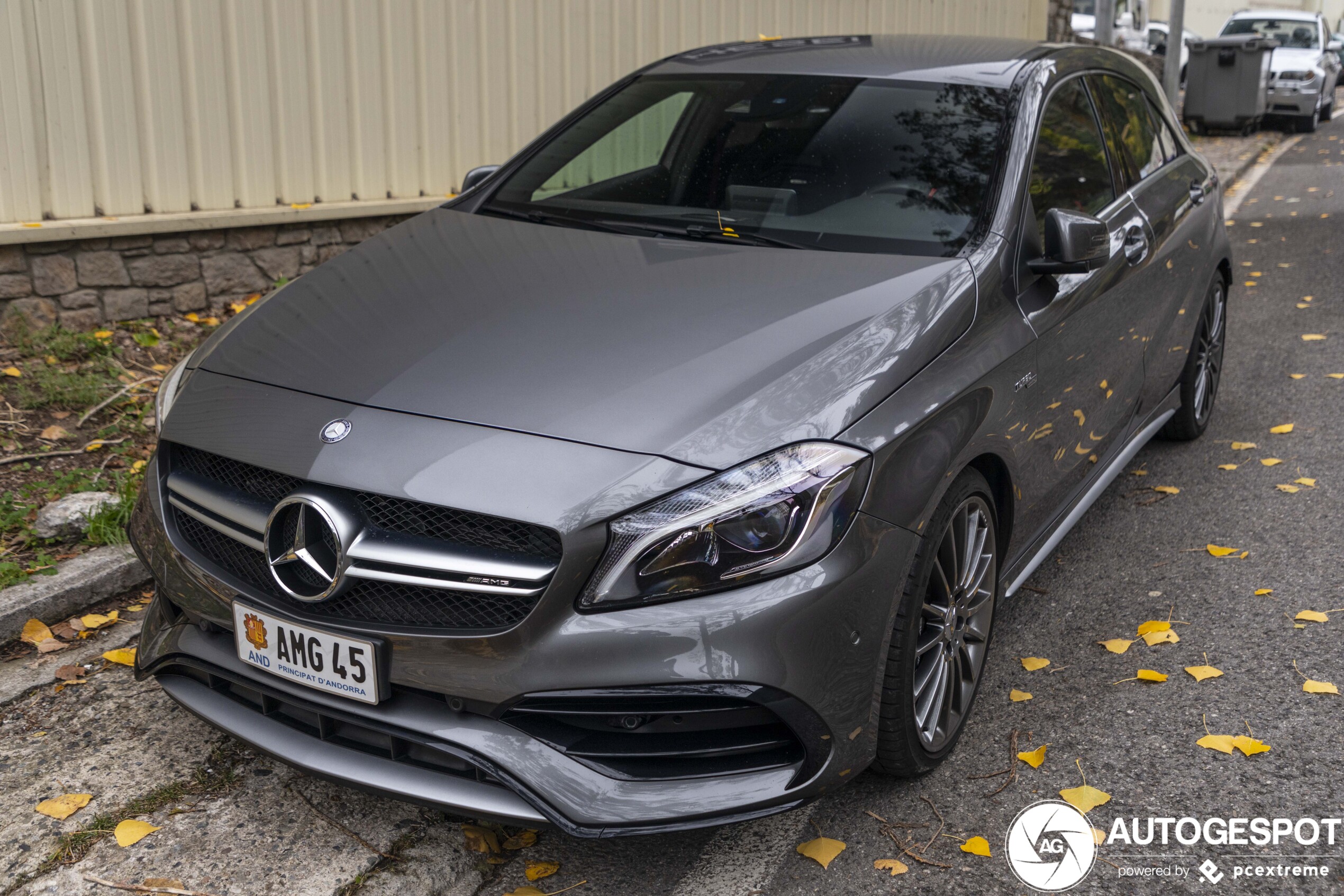 Mercedes-AMG A 45 W176 2015