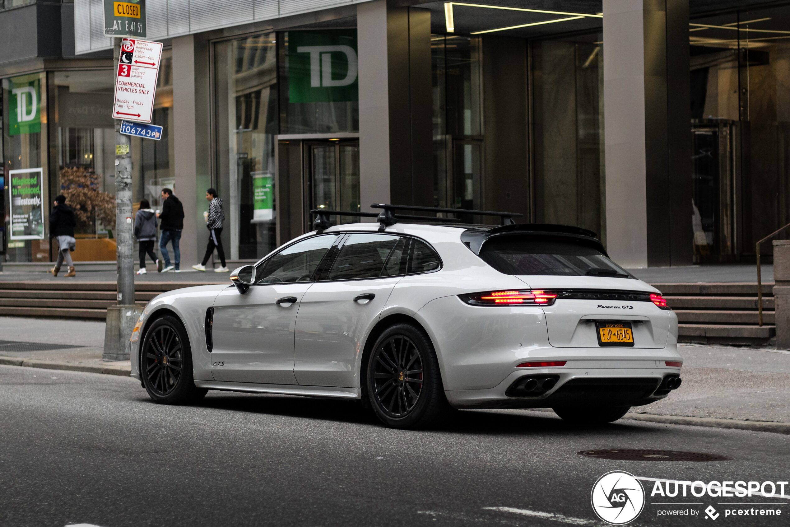 Porsche 971 Panamera GTS Sport Turismo