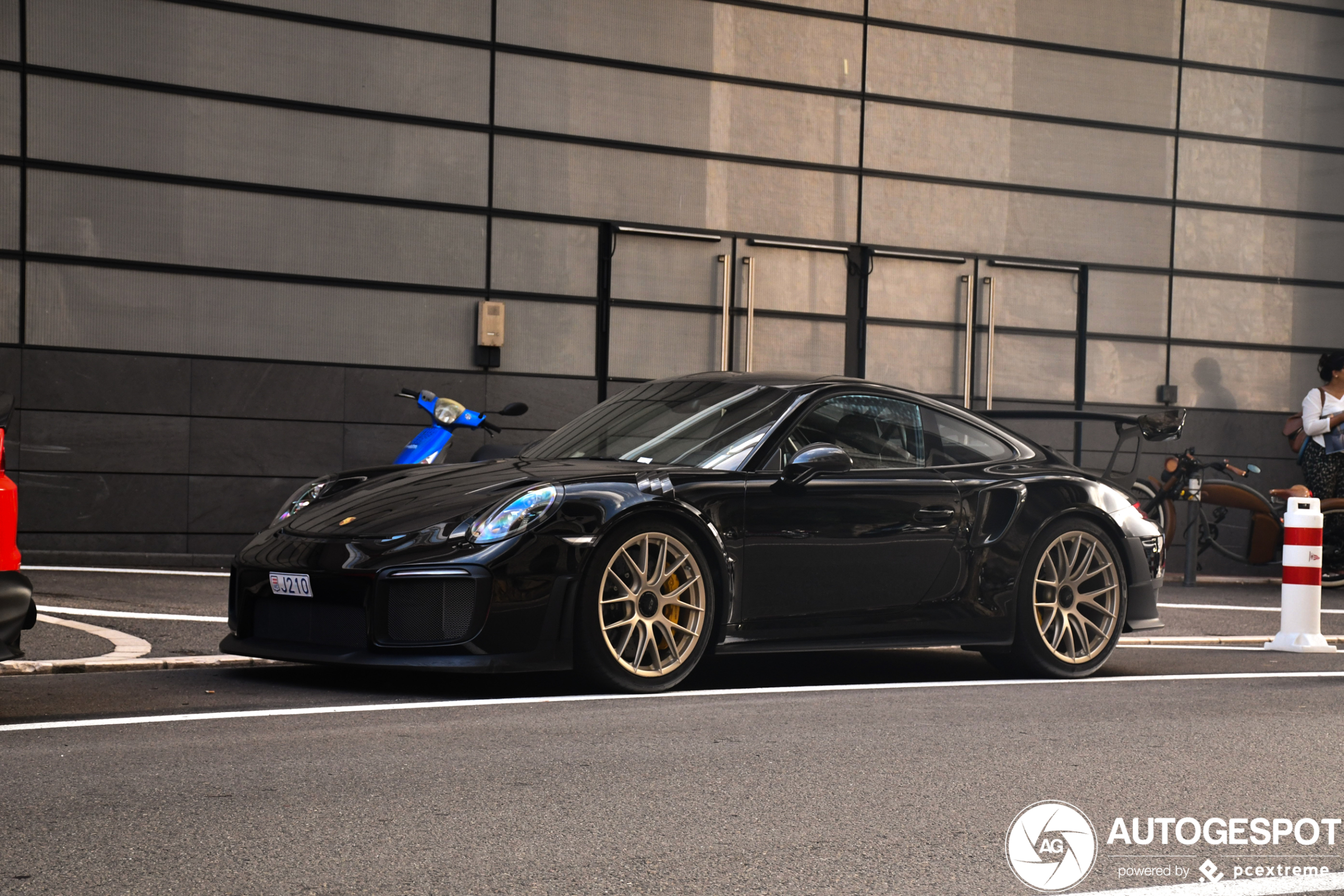 Porsche 991 GT2 RS Weissach Package