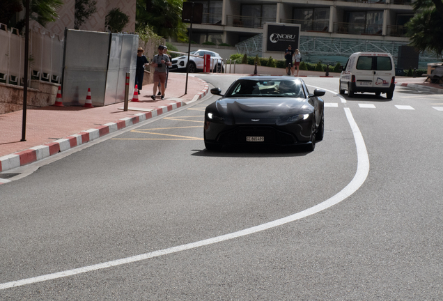 Aston Martin V8 Vantage 2018