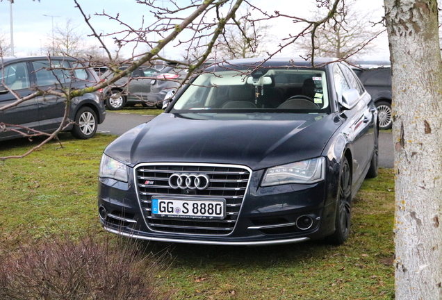 Audi S8 D4