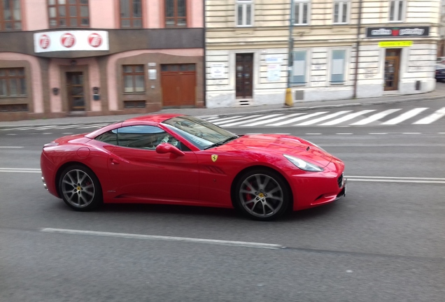 Ferrari California